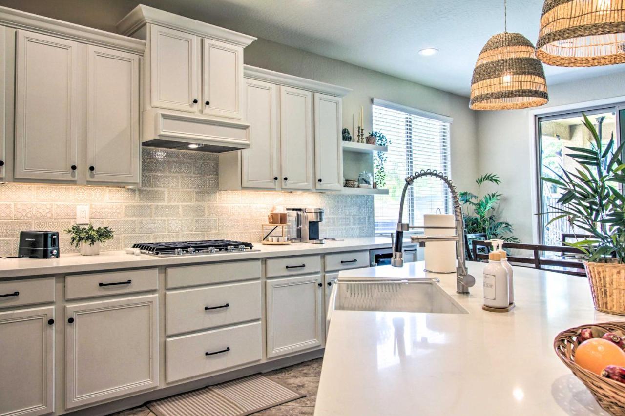 Family-Friendly Goodyear Home With Private Pool Εξωτερικό φωτογραφία
