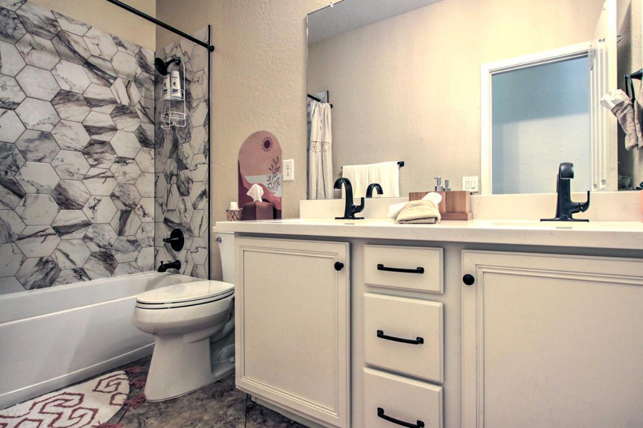 Family-Friendly Goodyear Home With Private Pool Εξωτερικό φωτογραφία